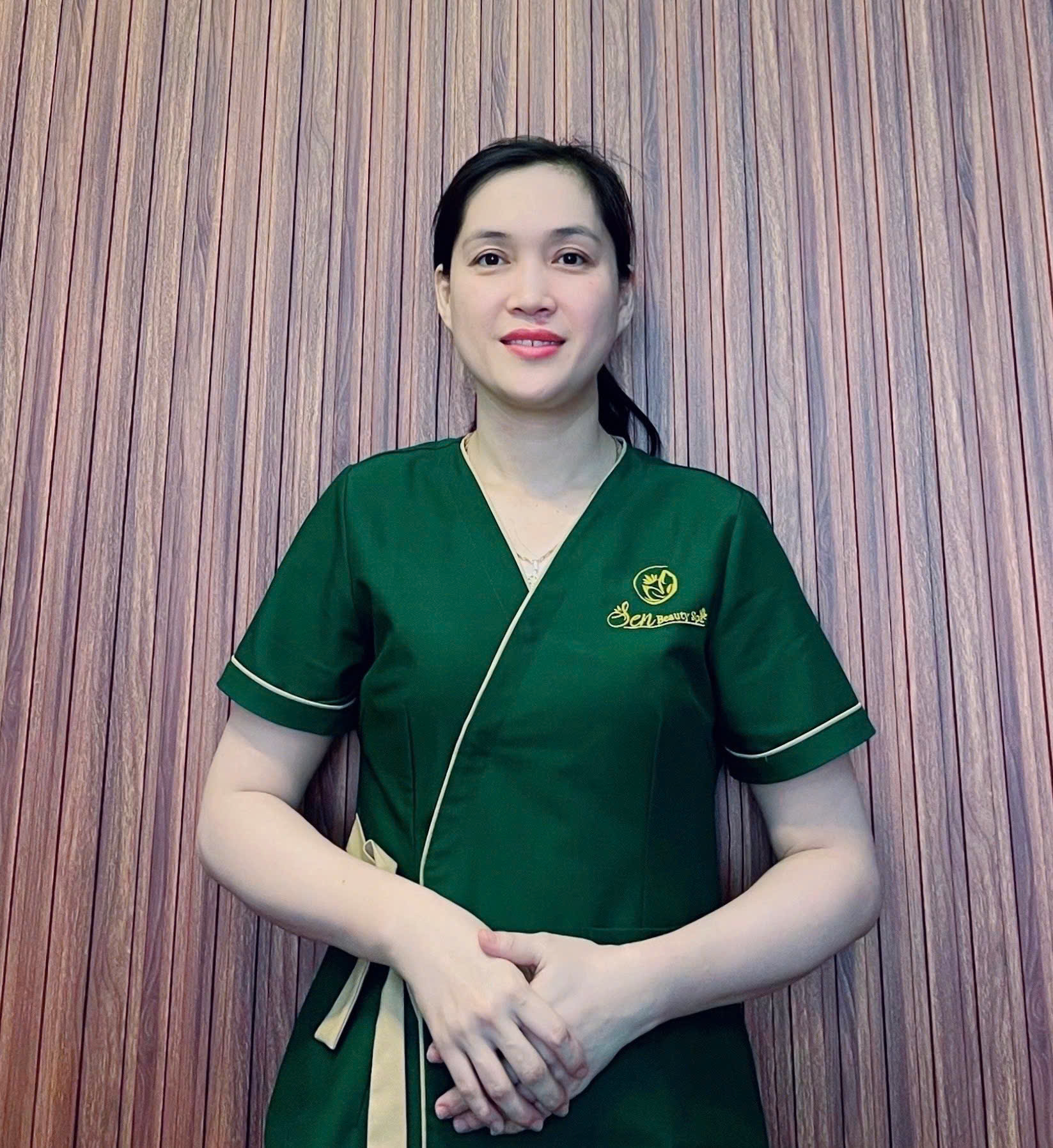 Đặng Phương Loan (CN2)